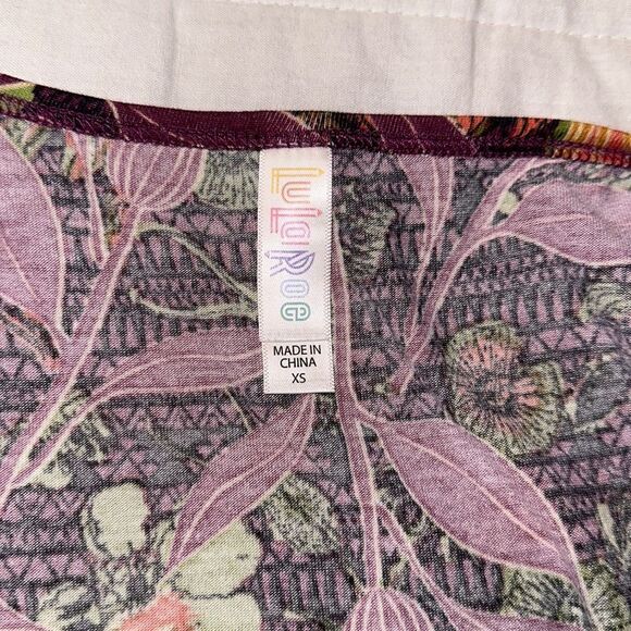 LuLaRoe XS Classic Floral Purple Black Green Gold Orange Short Sleeve Crew Tee - Picture 8 of 9